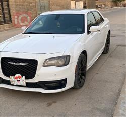 کرایسلەر 300